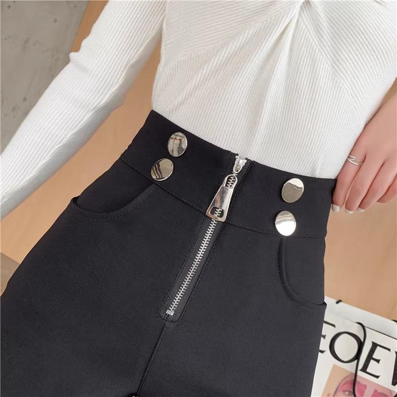2024 Women's High-Waisted Black Shorts - New Niche Design, Zipper, Casual, Versatile, Korean Style Hot Pants