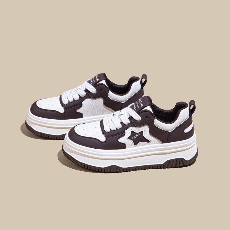 Platform white shoes women's leather 2025 spring and autumn single shoes winter versatile lightweight shoes sports and leisure velvet board shoes