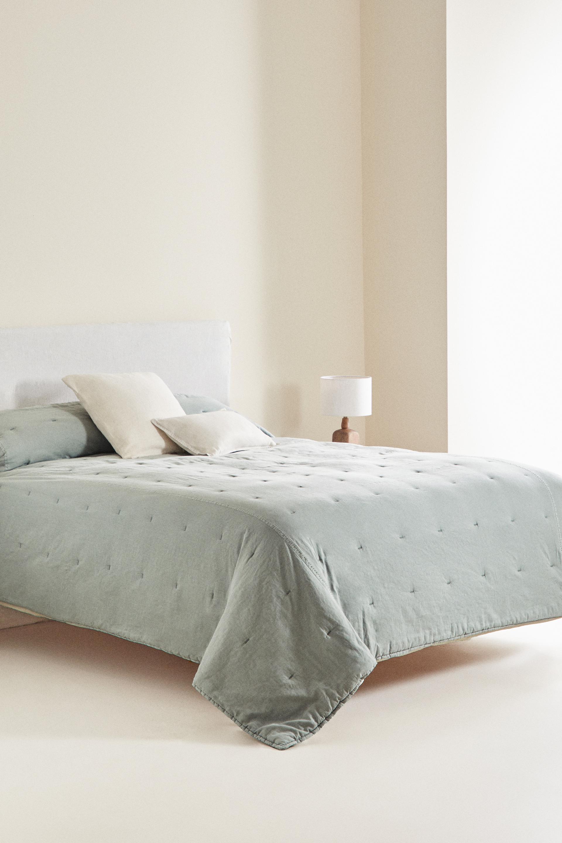 

СТИРАННОЕ ЛЬНЯНОЕ ОДЕЖДА