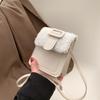 Fashionable Minimalist Women's Bag 2023 Spring New Cute Portable Phone Bag Chic Shoulder Crossbody Bag
