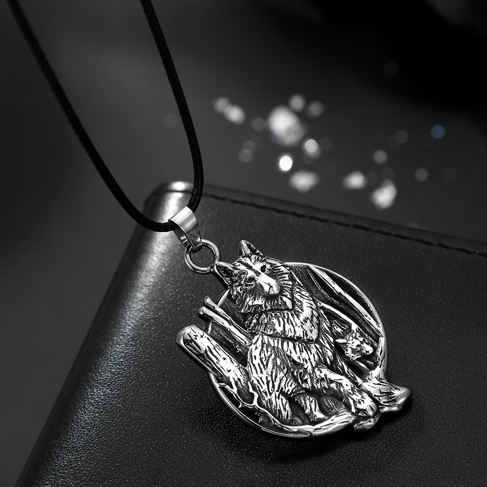 Retro Viking Wolf Pendant Necklace - European & American Fashion