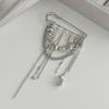 High Quality CCB Alloy Tassels Chain Brooch Sturdy Fade Resistant Lapel Pin for Stylish Outfits Everyday Wear