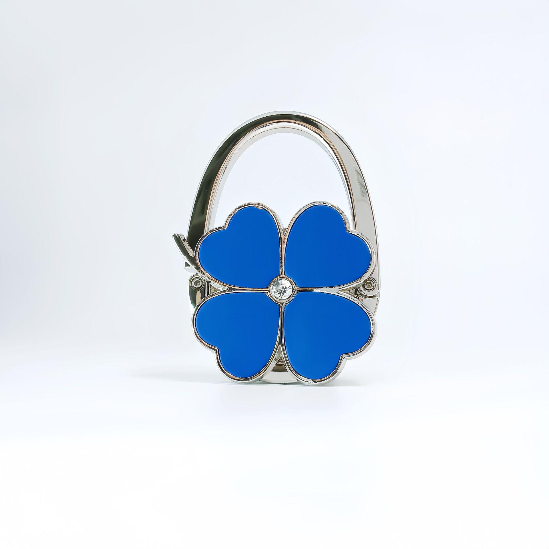 

Шкіряний гачок для сумки у вигляді конюшини однотонного кольору