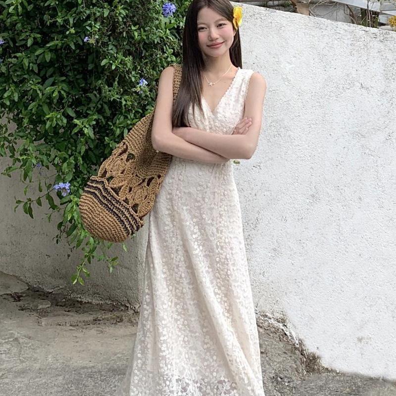 V-neck heavy industry lace crochet vest dress women's summer new waist and thin A-shaped long dress