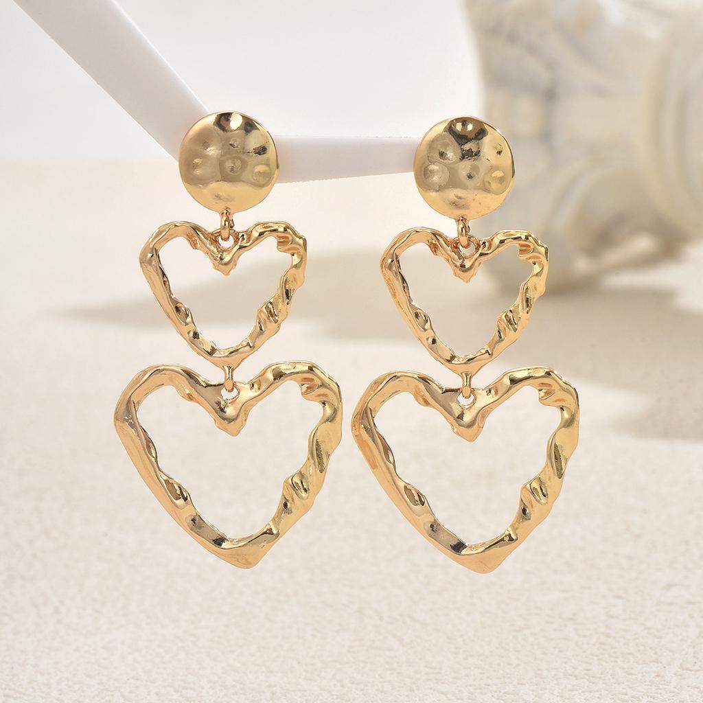 European and American Cross-Border Women's Jewelry Exaggerated Heart Design Metal Wrinkled Earrings Versatile High-End Earrings for Women