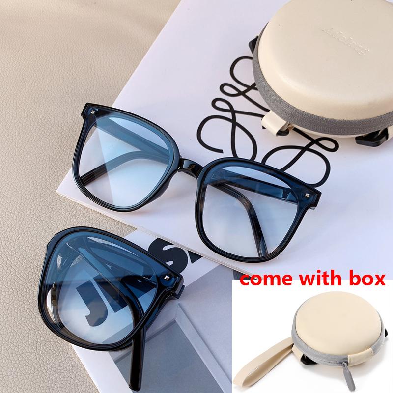 1/2pcs Fashion Folding Sunglasses Female Rivet Sun Glasses Simple Design Large Frame Retro Goggles For Convenient Travel Oculos