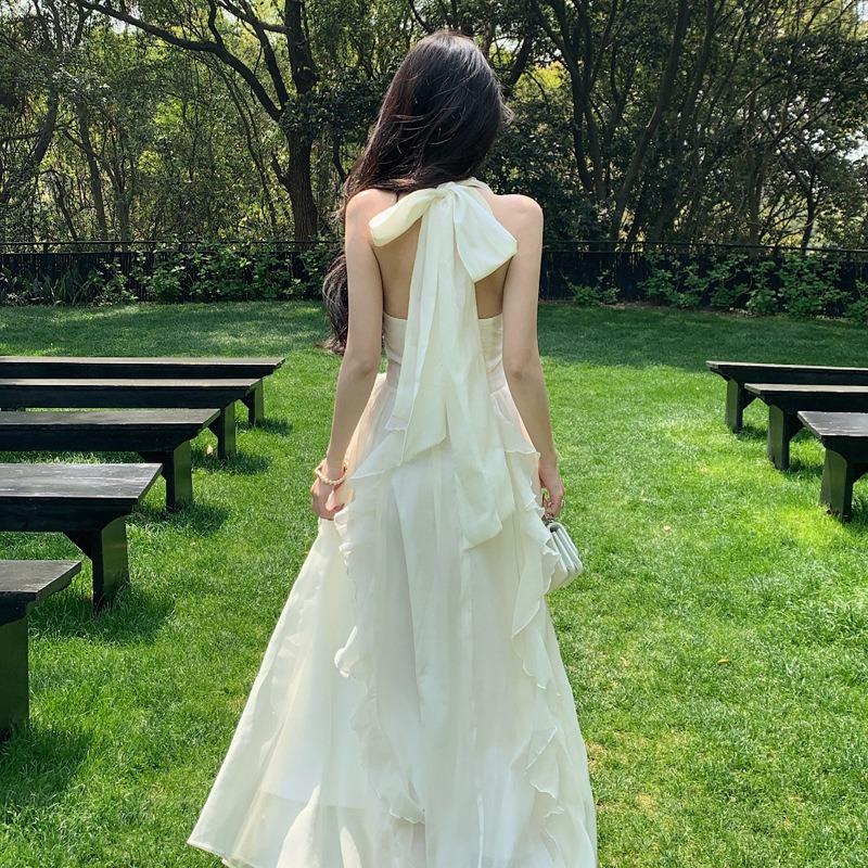 Neues Französisches Temperament Halsblumenkleid Urlaubs-Fee-Rock Tüll Temperament Urlaubs-Kleid