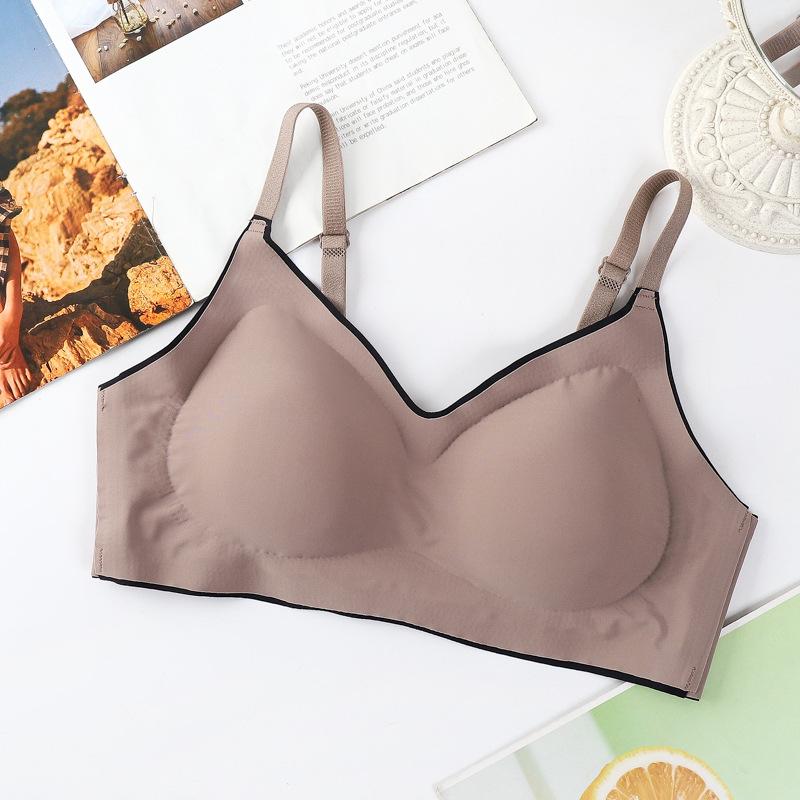 Ice Silk Seamless Plus Size Wireless Sports Bra with Back Shaping