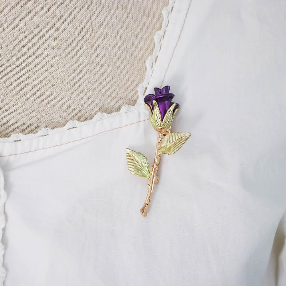 Hollow Crystal Red Rose Flower Korean Enamel Pin Women Rose Brooches Backpack Decoration Badges Pin