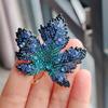 Red Maple Leaf Brooch High-end Women's Exquisite Pin High-end Luxury Temperament Suit High-end Welcome Accessories