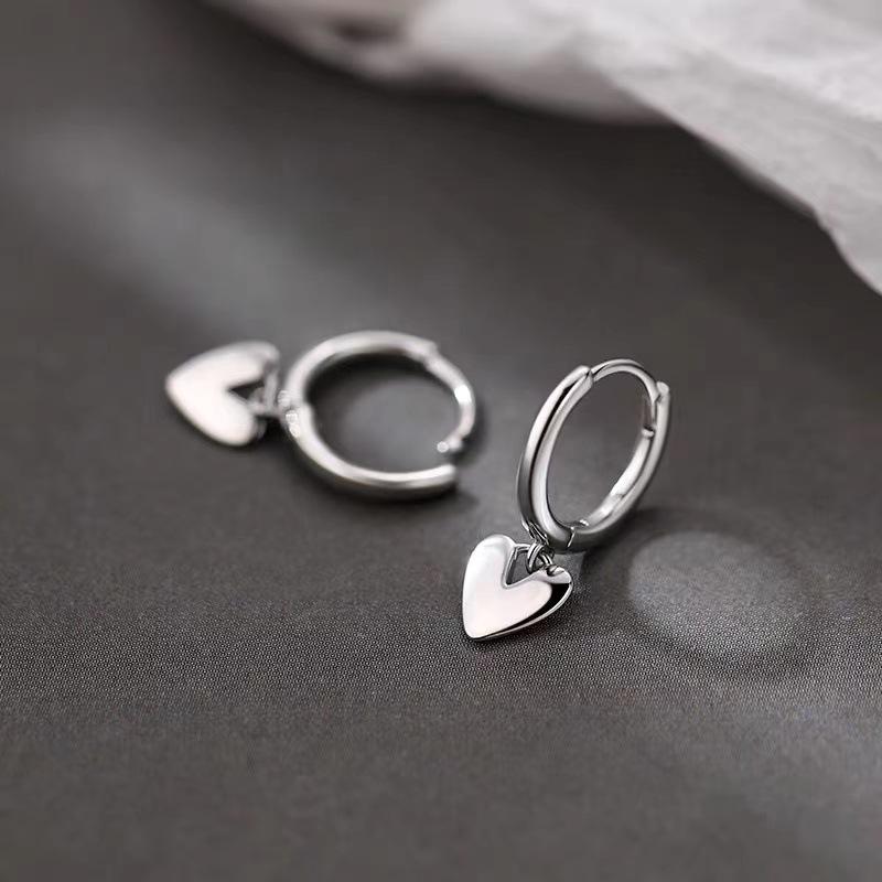 Female Niche High-end Heart-shaped Earrings