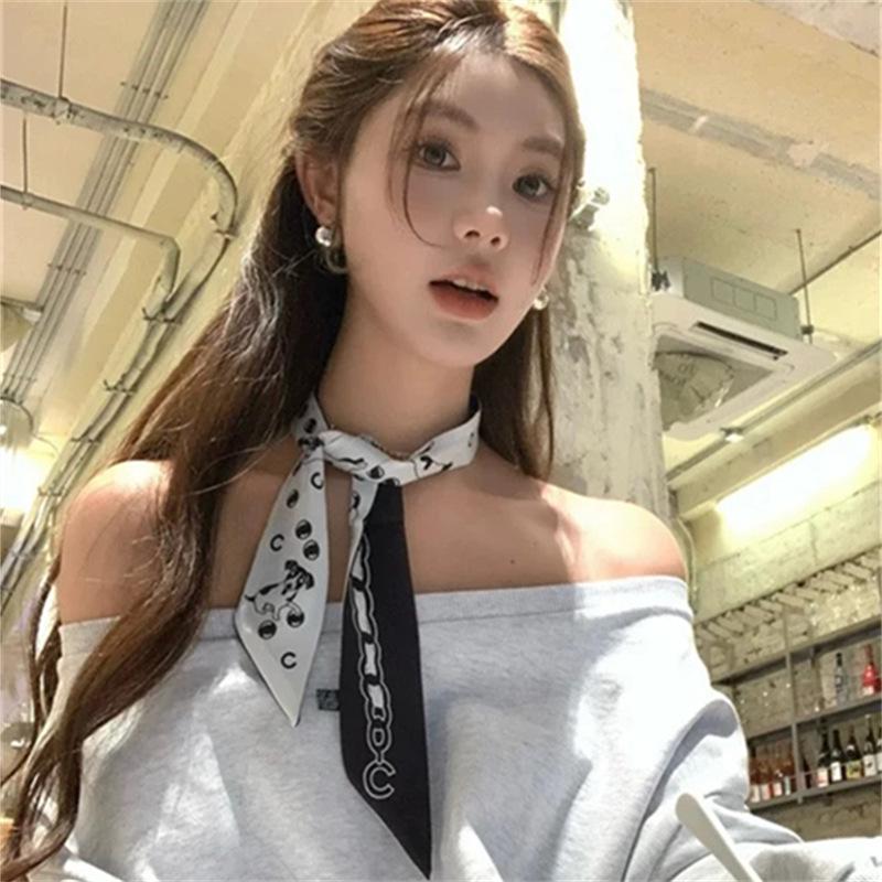 Korean Retro Striped Silk Scarf: Elegant Ribbon for a Sophisticated Look