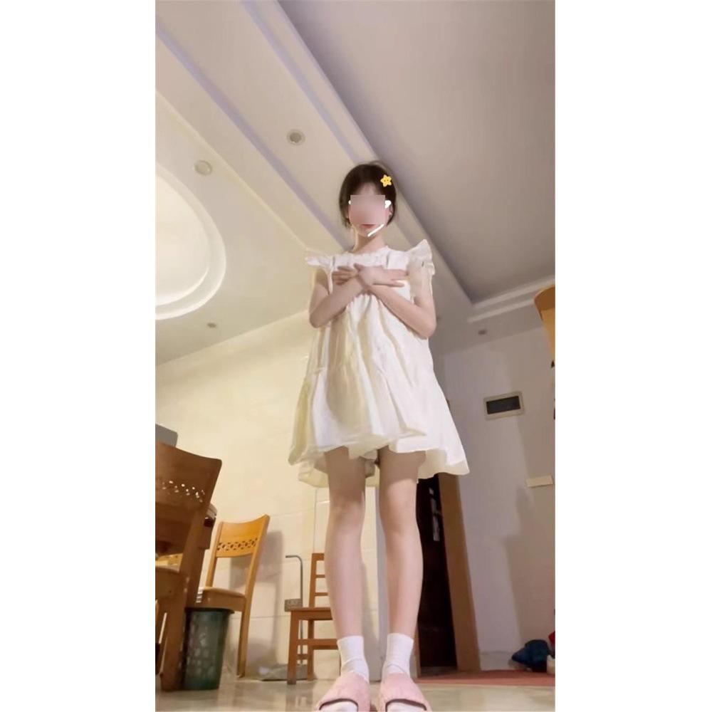 Dámské retro volánové šaty s puf rukávy a velkou kolovou sukní