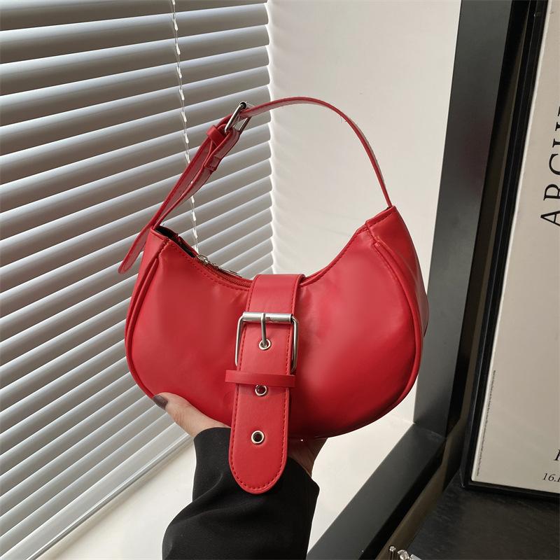 Large capacity casual portable fashion single shoulder armpit bag women's lightweight retro solid color winter simple