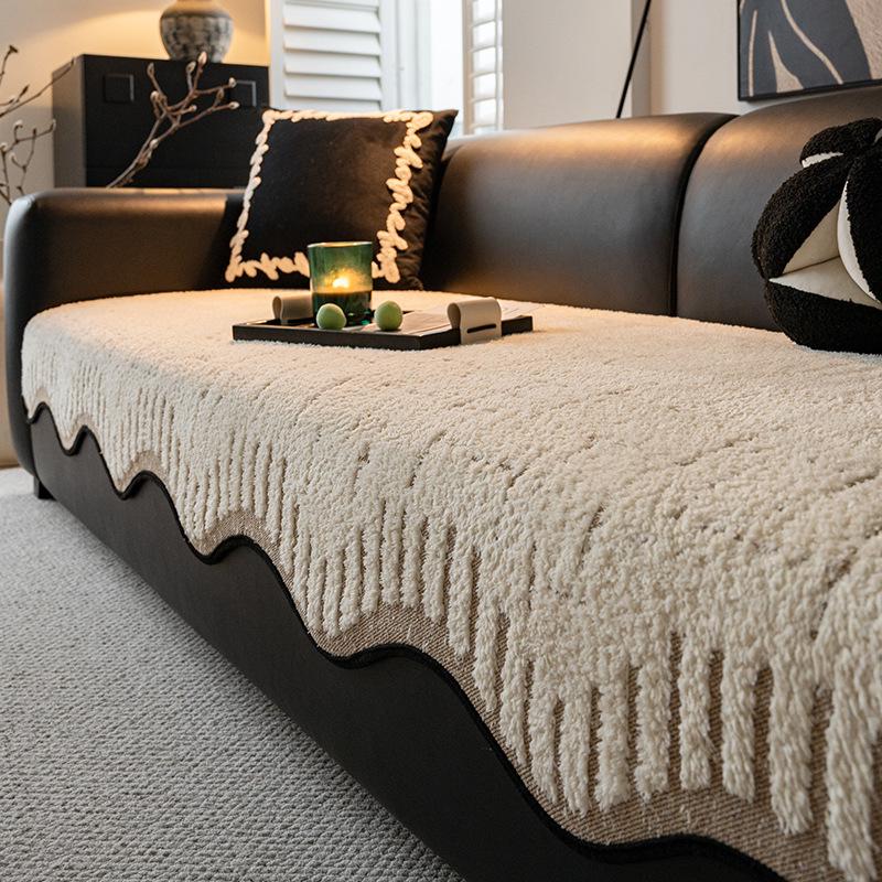 All-Season Anti-Slip Velvet Feel Sofa Cushion Cover 70x70cm