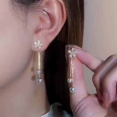 Modische Quasten-Ohrringe mit Kunstperlen und Blumen, einzigartiges Design, Kristallblumen-Hängeohrringe für Damen, Partyschmuck, Geschenk
