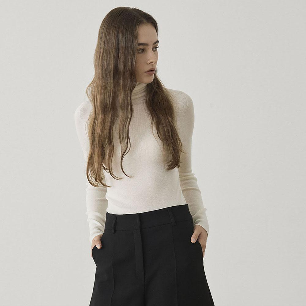 Ssikeoseun Biella Wool Blend High Neck Knit Top - White