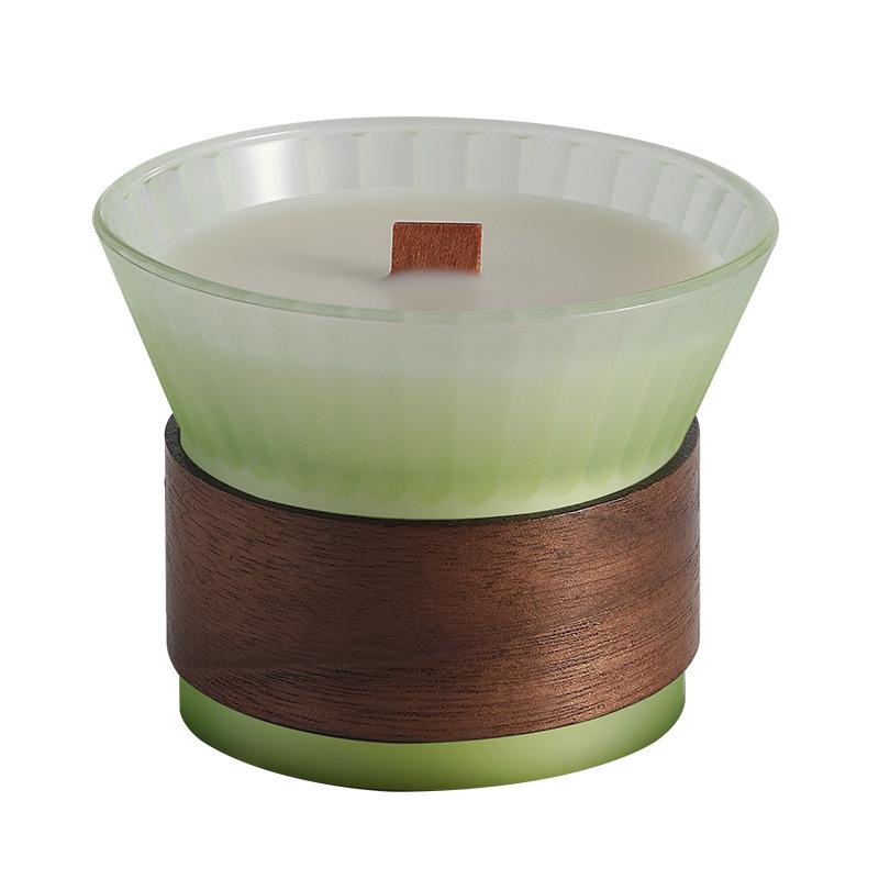 Long-lasting Soy Wax Aroma Candle with Wooden Core - Water Lily Scent for Bedroom, Birthday, Wedding Party, and Decorative Ornaments