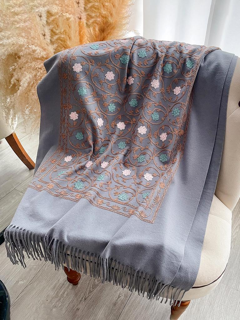 New Embroidery Cashmere Scarf Women Winter Shawl Wraps Hijab Thick Blanket Ladies Long Pashmina Echarpe Neckerchief Bufanda