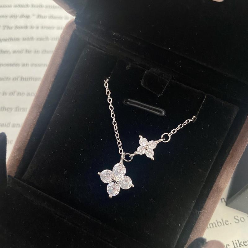 925 Silber Kristall vierblättriges Kleeblatt Schlüsselbein Kette Halskette Anhänger für Frauen Hochzeits Schmuck Geschenk Halsband Neu in Halskette