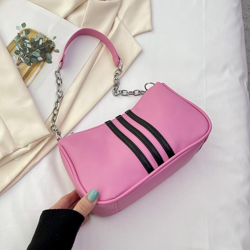 2023 Autumn Korean Style Girlish Heart Shoulder Bag: Niche Baguette Chain Design