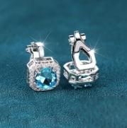 Wish platinum super flash square full of diamonds and large zircon ear clips, simple and small temperament