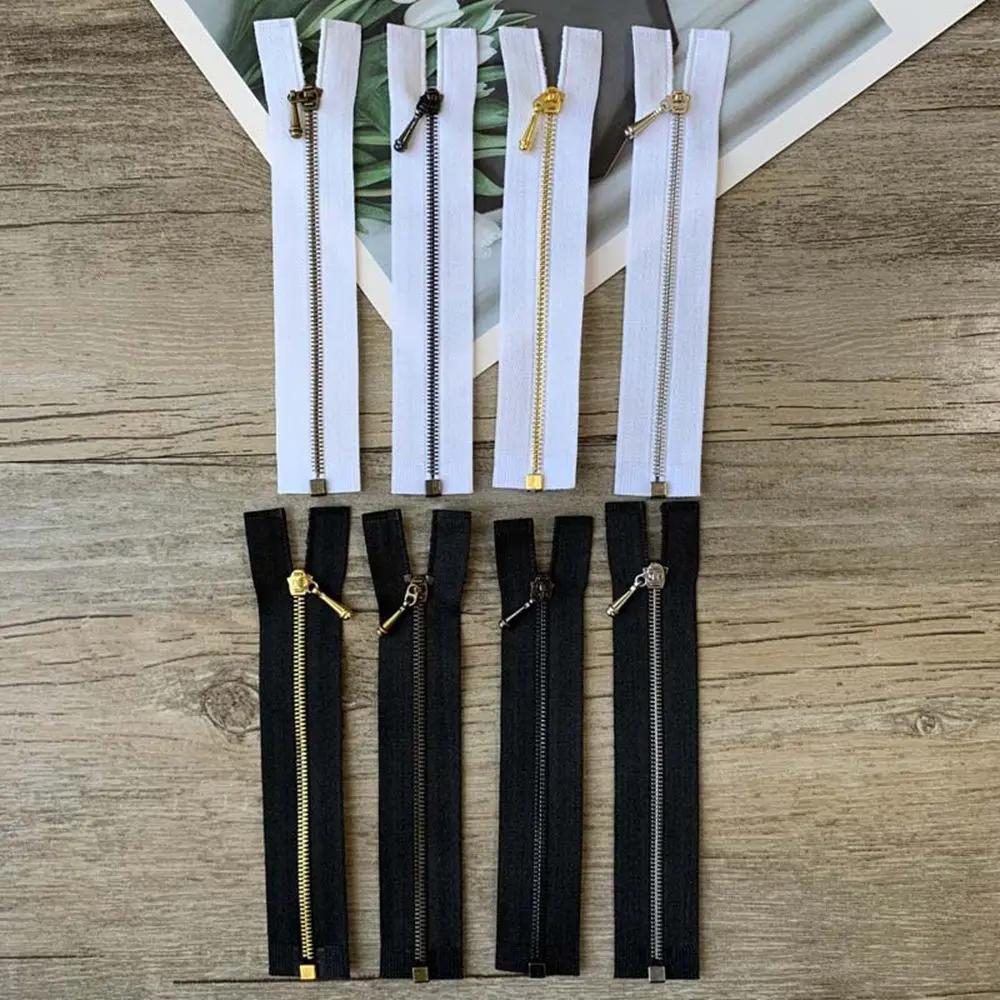 High Quality DIY Clothes Accessory 10*2cm  Clothing Zippers Handmade Sewing Scrapbooking Garment Applique Mini Zipper