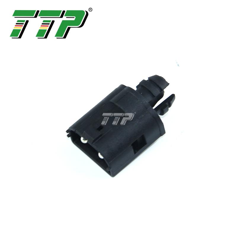 1347010 Temperature Sensor for Volvo F/FL 6 (-2000), F/FL/FM 7, FLC F/FL/N/NL 10/12/16 FH/FM/FMX/NH 9/10/11/12/13/16 20927970