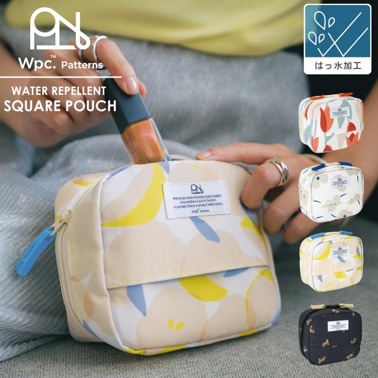 Patterns Square Blooming Tulip [2025] Wpc. Water-Repellent Pouch, Red, W140-331-204