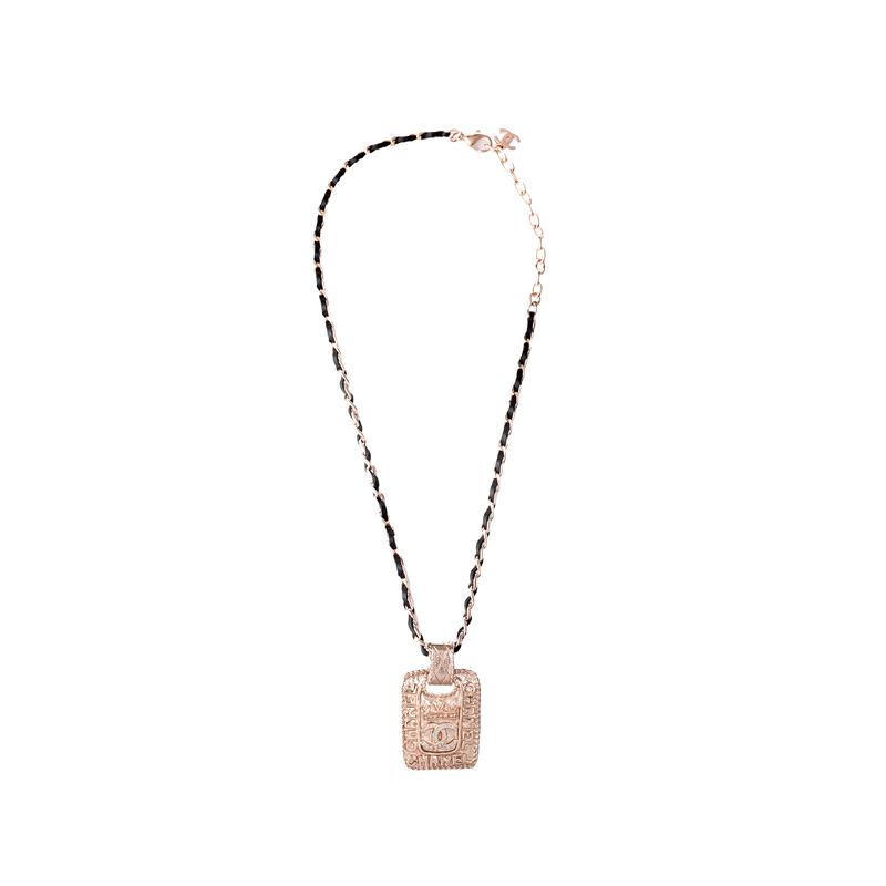 CHANEL Double C gold metal calfskin rhinestone necklace men and women same style couple model