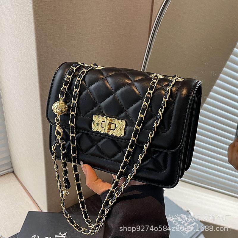 This Year's Popular Diamond Chain Small Bag Women's 2025 New Trendy Temperament Shoulder Bag Foreign Style Messenger Small Square Bag