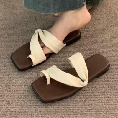 Módní Korea Léto Retro 2025 Čtvercový špička Poutko na prsty Ploché sandály Vintage Nazouvací pantofle Plážové ležérní boty Pásek za patou Venkovní obuv