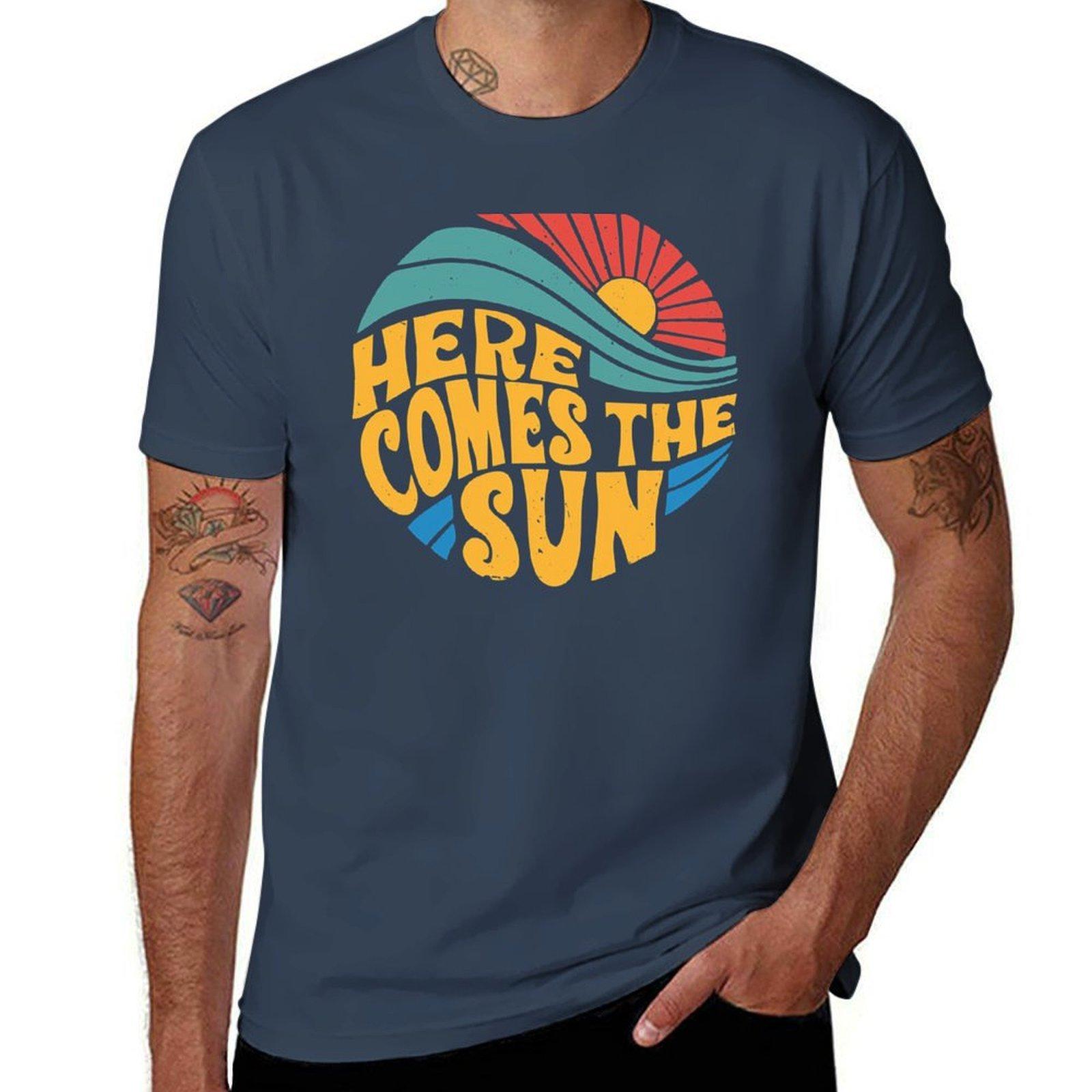 Here Comes the Sun Vintage Retro TShirt Plus Size Gym Sports TShirt S