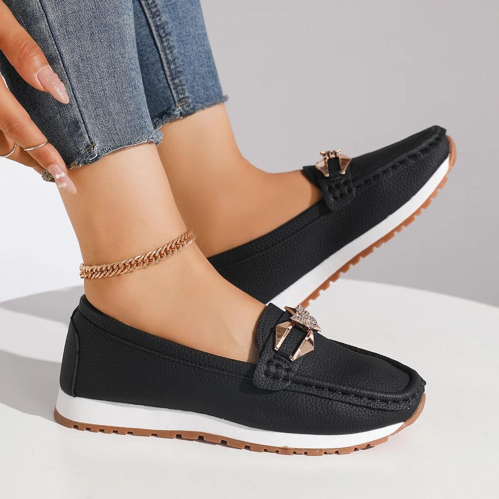 Fashion Women Flats Sneakers 2025 New Comfy Casual Shoes Women Slip-On Luxury Trend Classic Female Sneakers Light Breathable Loafers