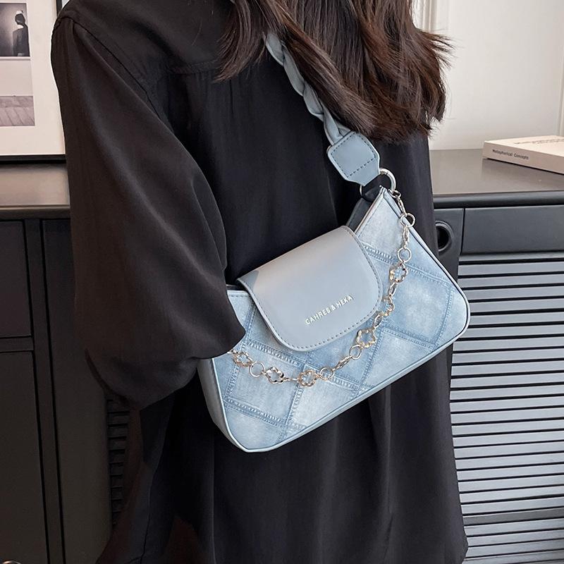 Popular niche bags women's summer new textured messenger bags single shoulder armpit bags