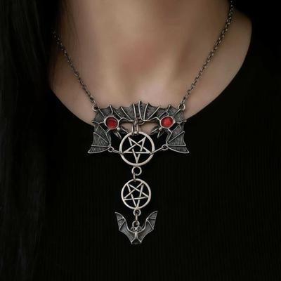 Gothic Red Glaze Droplets Vampire Bat Hollowed-out Pentagram Pendant Necklace for Men Women Halloween Party Jewelry Accessories