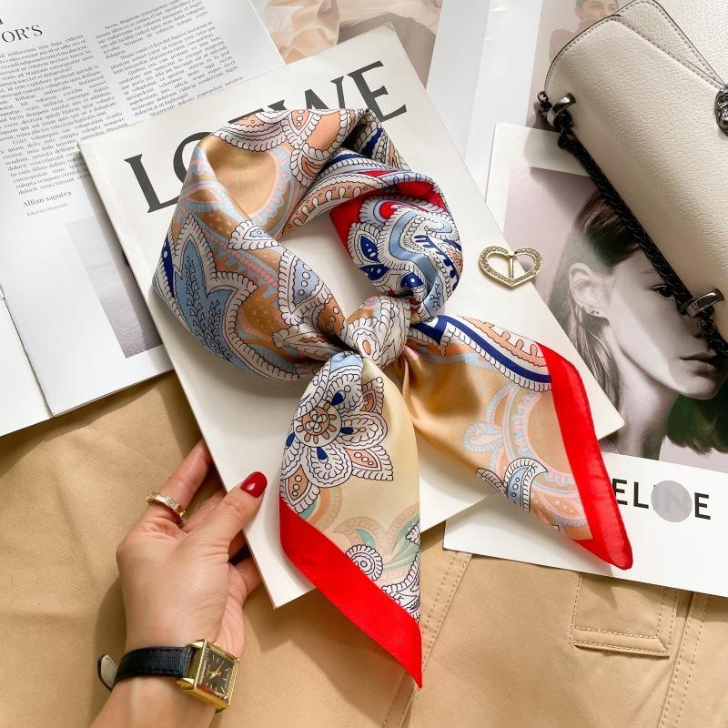 Zhang Ruonan silk scarf women's spring and summer new fashion retro accessories scarf neck high-end small square scarf