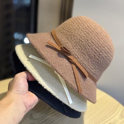 Neuer Stil Fischerhut Damen Fischerhut Herbst und Winter Koreanische Version Warme gestrickte Kaschmirmütze Temperament und Gesicht Kleine Beckenmütze