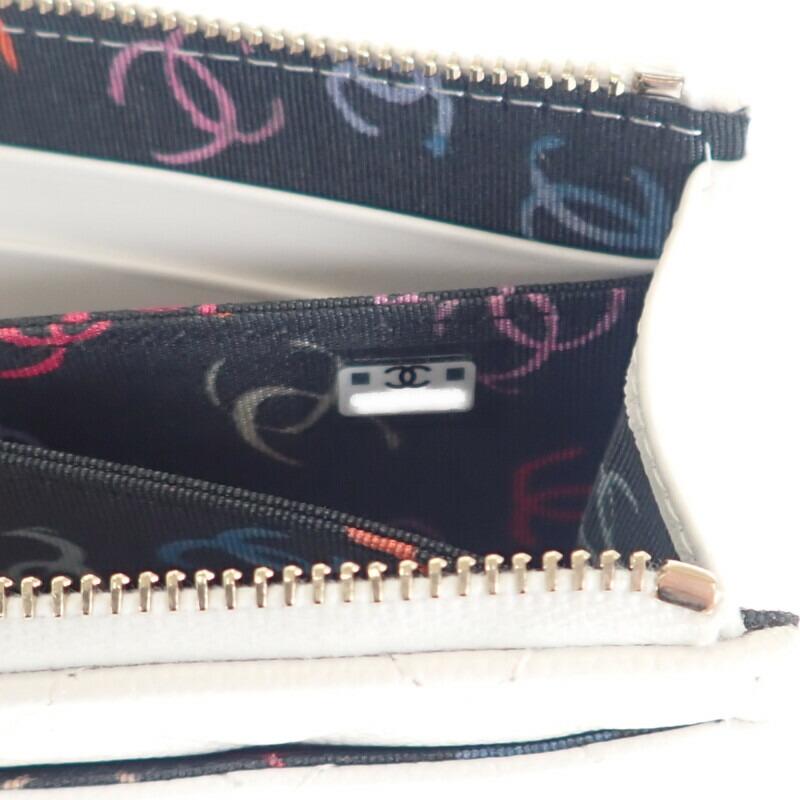 CHANEL  AP3999 Coin case white Women