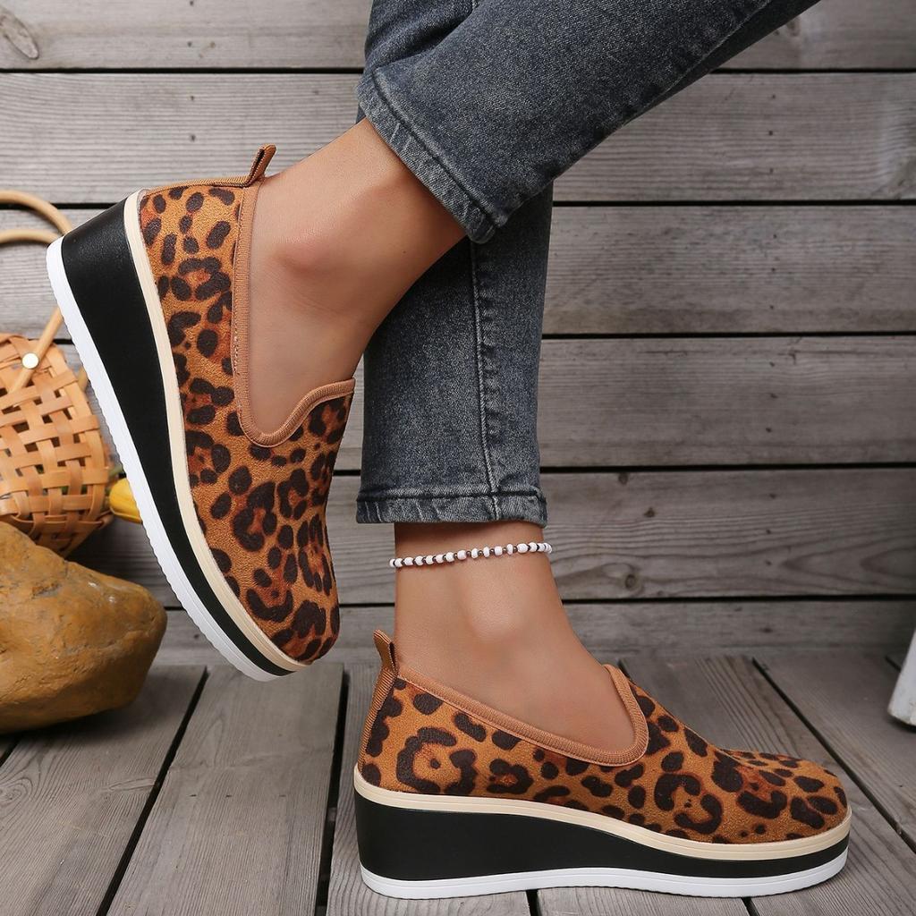 Handel duże rozmiary panterka koturn okrągły nosek buty jednoczęściowe 22 wiosna nowe europejskie i amerykańskie okrycia wierzchnie mokasyny buty jednoczęściowe