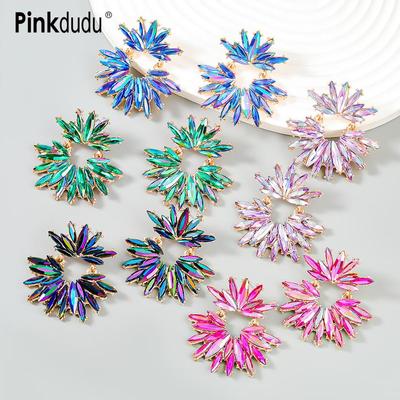 Wielowarstwowe Kwiatowe Imprezowe Przesadne Kolczyki Modne Eleganckie Stop Kryształ Sztyfty Kolczyki Biurowa Dama PD2237