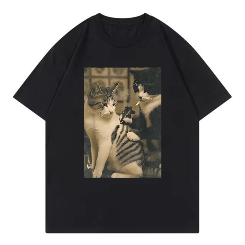 Retro Smoking Cat Design Printed Funny T Shirts Women Cat Tshirt Round Neck Short Sleeve Trendy Tee Shirt Streetwear