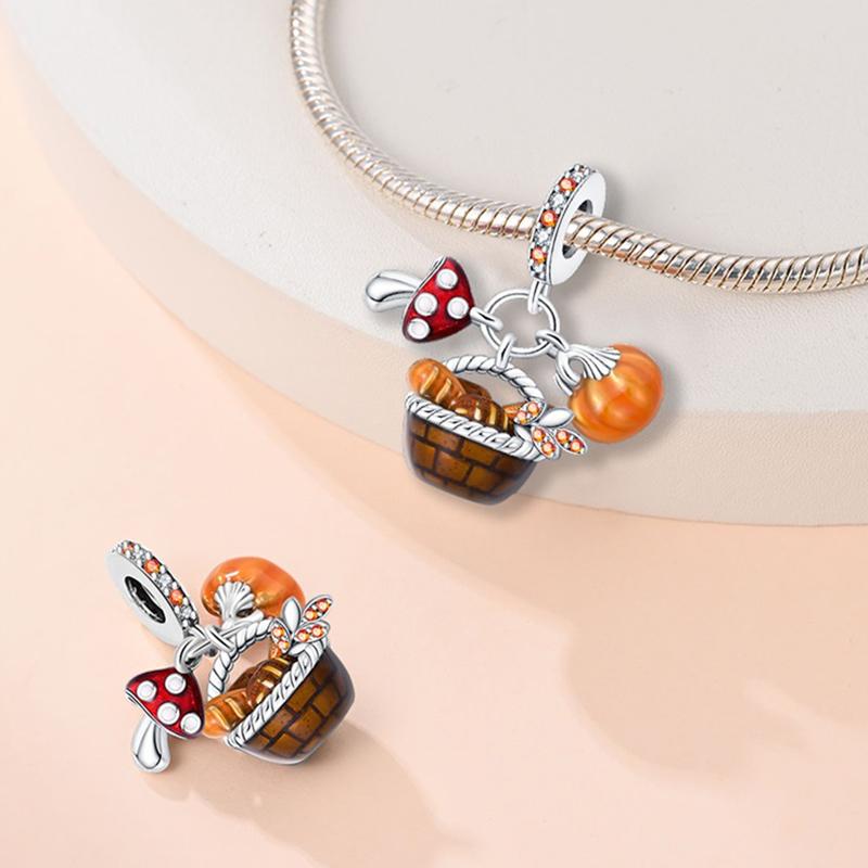 Autumn New Maple Forest Squirrel Pumpkin Car Charms Beads Fits Original Bracelets Bangle Luxury Diy Jewelry Making Women Gifts
