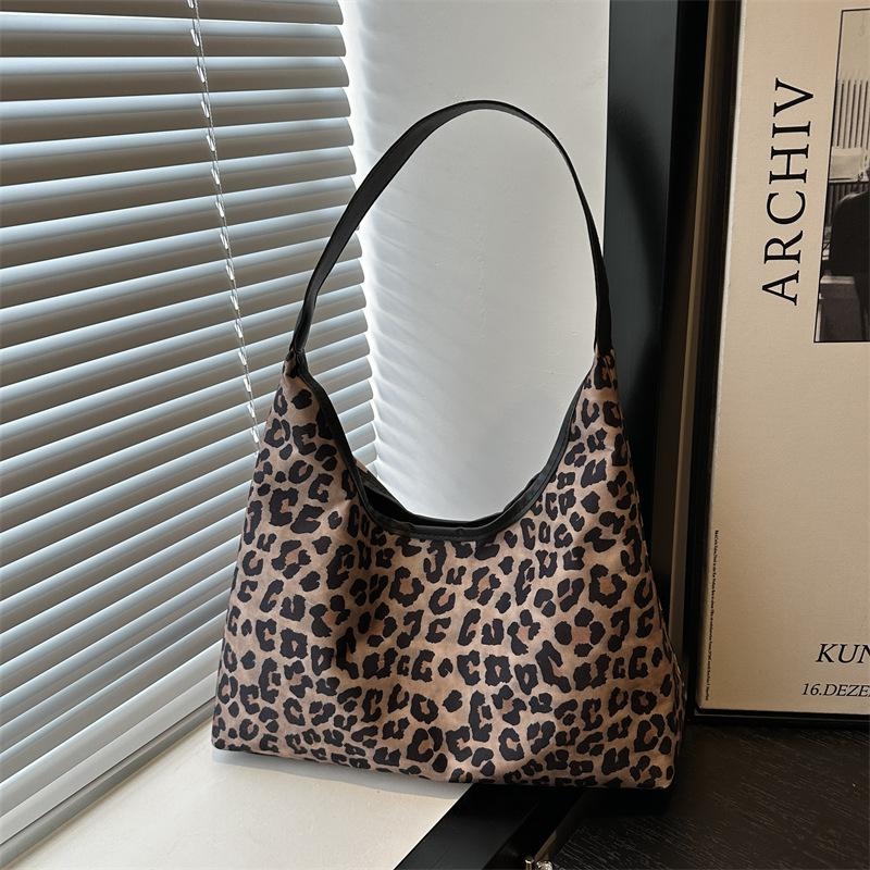 

Fashion leopard print plaid canvas bag large-capacity shoulder bag Japanese literary and artistic versatile lazy style leisure bag messenger bag хаки