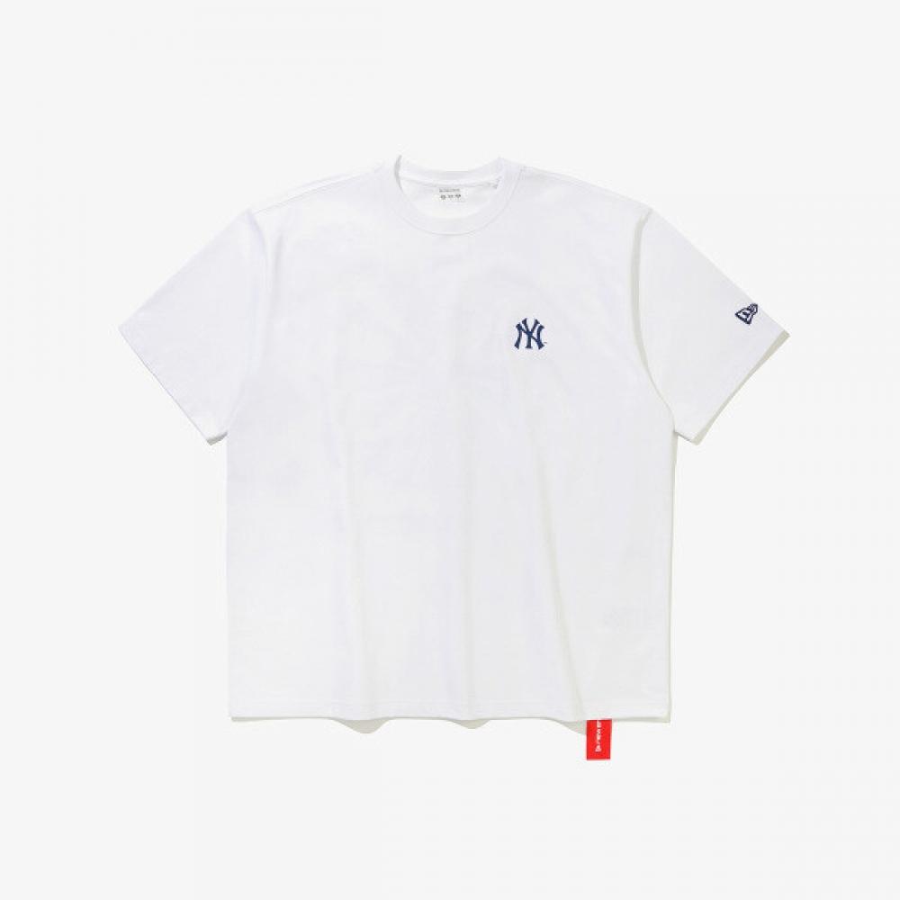 

New Era New York Yankees Team Flag T shirT whiTe 15147511 white/L