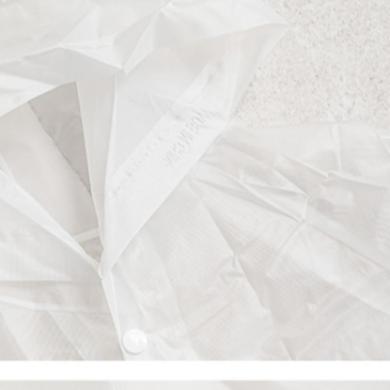 Daiso Monochromes Durchscheinendes Hemd