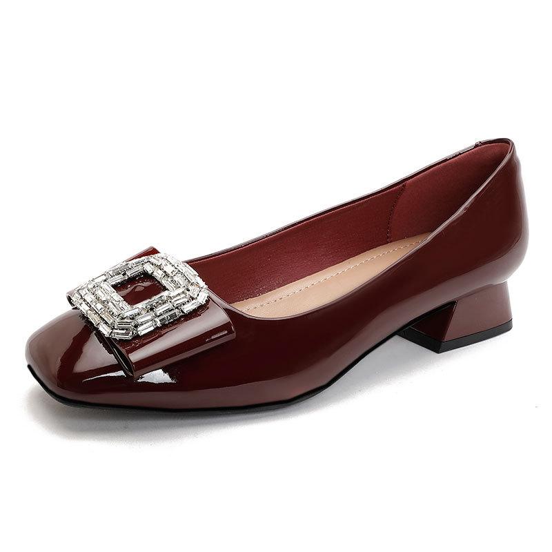 French high heels women's 2025 spring new rhinestone medium heel patent leather red wedding shoes square head shallow mouth low heel single shoes