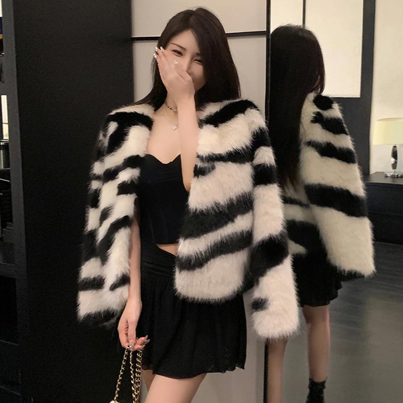 Manteau en fausse fourrure de renard rayé zèbre pour femme, automne hiver, veste en fourrure à col rabattu, vêtements d'extérieur
