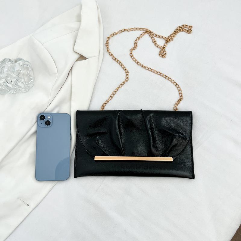 Woman Bags Women's Bags 2025 Spring New European and American Fashion Pleated Shoulder Bag Chain Envelope Bag Tide