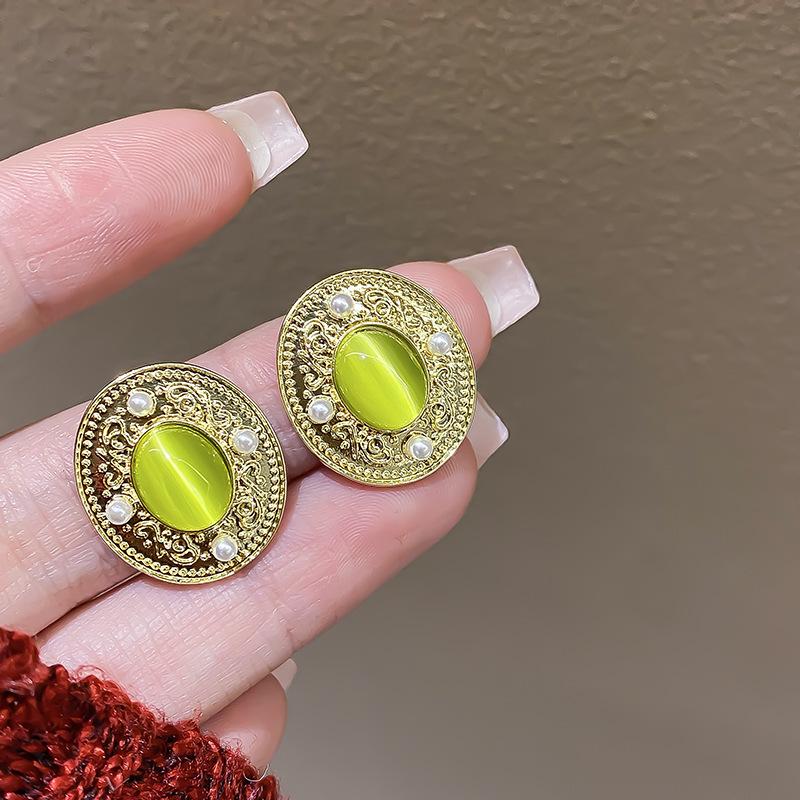 Pearl Asymmetrical Earrings: Elegant Autumn/Winter European & American Style